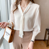 Γυναικείο πουκάμισο με ντεκολτέ