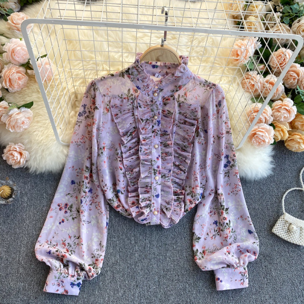 Modern női ing virágokkal és fürtökkel