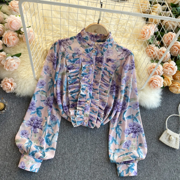 Modern női ing virágokkal és fürtökkel