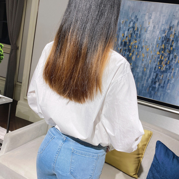 Alkalmi női ing ovális nyakkivágással és hosszú ujjal