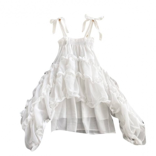 Ženska košulja golih ramena i uvojaka u bijeloj boji