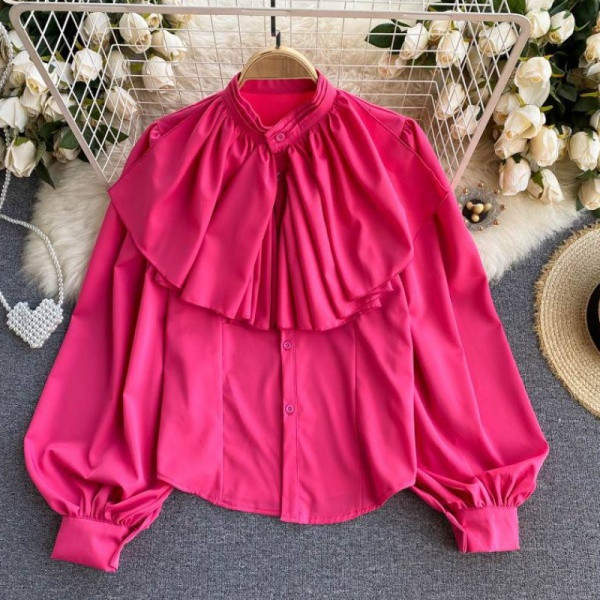 Naiste vabaaja särk pikkade laiade varrukatega