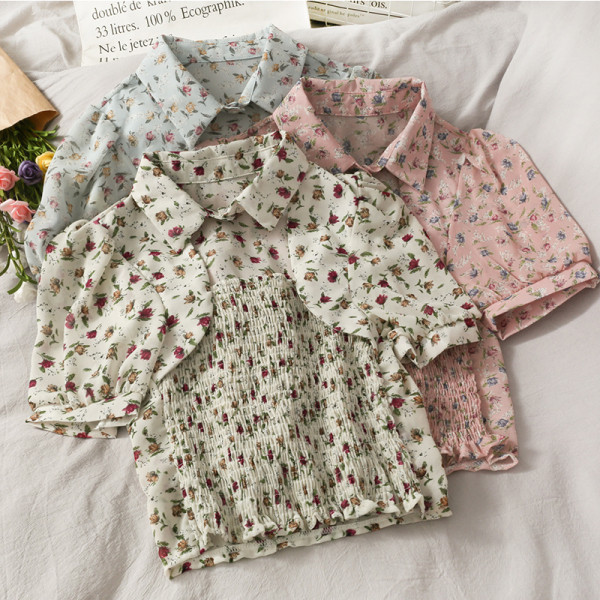 Modern női ing rövid ujjú virágos motívumokkal