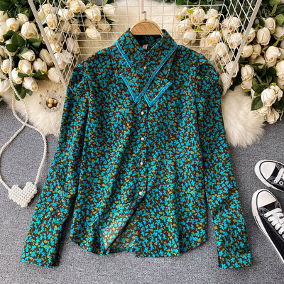 Virágmintás női ing klasszikus gallérral