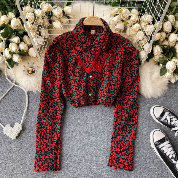 Virágmintás női ing klasszikus gallérral