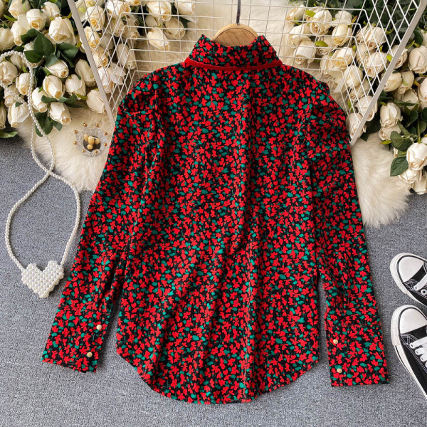 Virágmintás női ing klasszikus gallérral