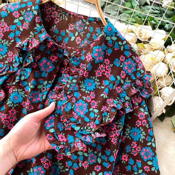 Modern női ing virágmintával és klasszikus gallérral