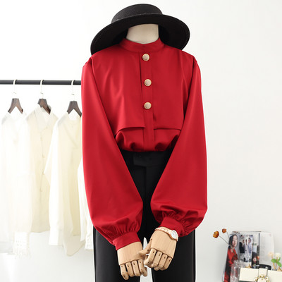 Modern női ing kerek nyakkivágással és kerek gombokkal