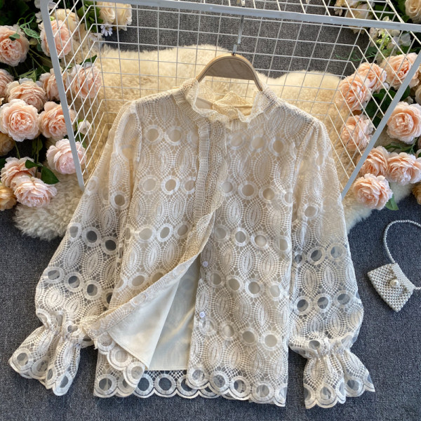 Cămașă modernă de damă din dantelă, cu guler scăzut și mâneci elastice