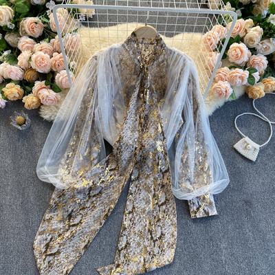 NOVI Model ženske košulje sa printom zmije i trakom na ovratniku