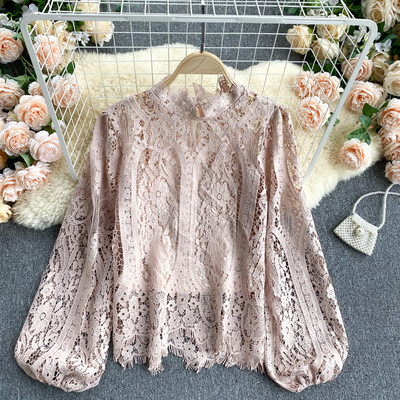 Női csipke ing alacsony gallérral