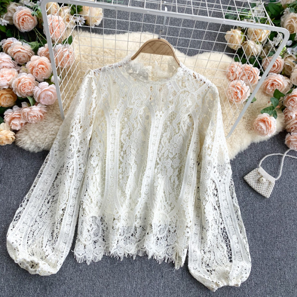 Női csipke ing alacsony gallérral