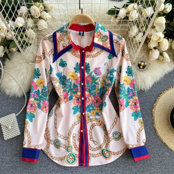 Naiste värviline klassikalise krae ja lillemotiividega särk