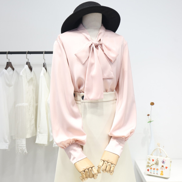 Modern női ing széles ujjal és szalaggal