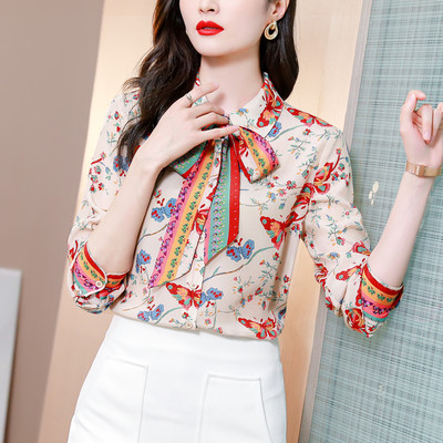 Női ing színes mintával és szalaggal