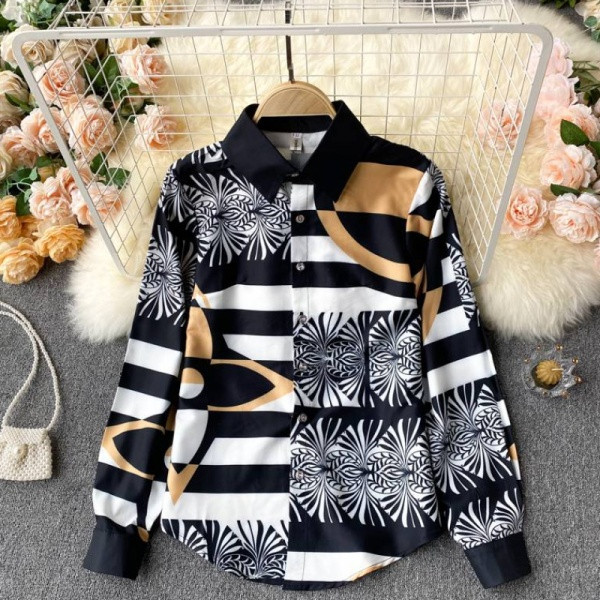 Moodne naiste särk klassikalise kaelusega musta värvi