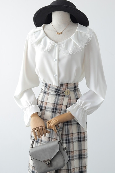 Modern női ing kerek nyakkivágással, csipkével és lótusz ujjakkal