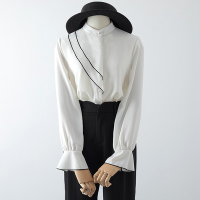 Γυναικείο πουκάμισο νέο μοντέλο με χαμηλό κολάρο και μανίκια λωτού