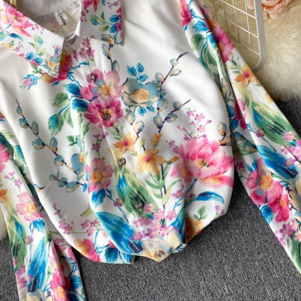 Retro stílusú női ing virágos motívumokkal