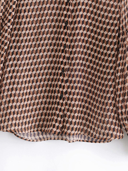 Női ing félmagas gallérral, színes mintával