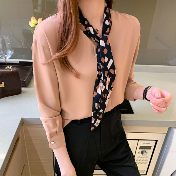 Modern női ing spitz nyakkivágással - rózsaszín színű