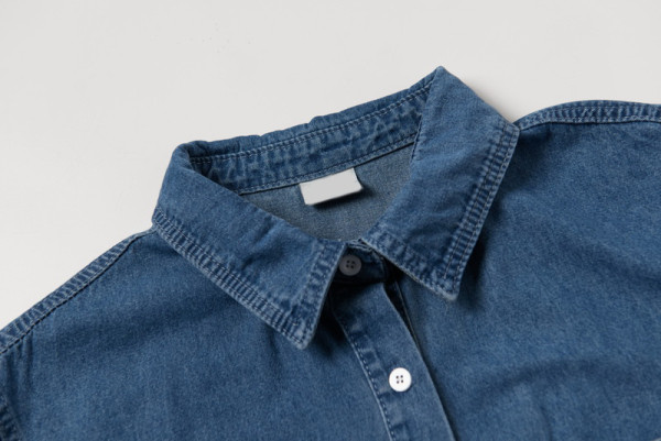 Modern női farmer ing zsebekkel és gombokkal