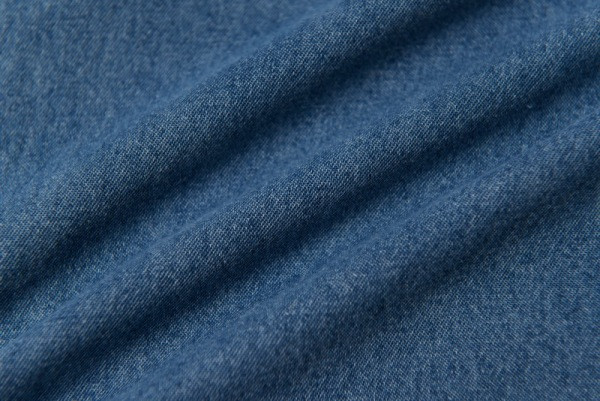 Modern női farmer ing zsebekkel és gombokkal