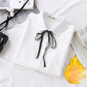 Modern női ing fehér szalaggal