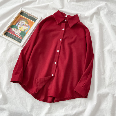 Γυναικείο πουκάμισο κλασικό μοντέλο με κουμπιά και κλασικό κολάρο