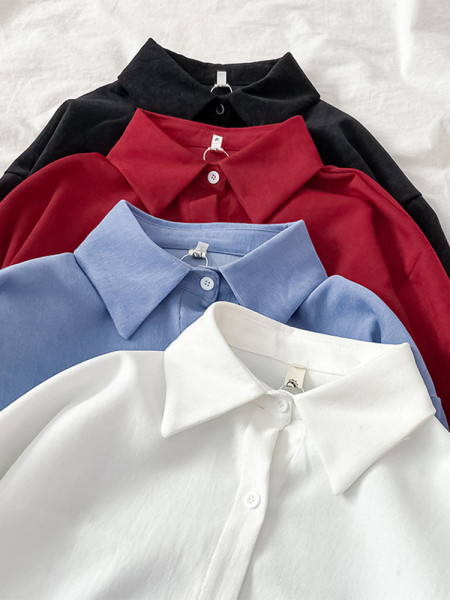 Γυναικείο πουκάμισο κλασικό μοντέλο με κουμπιά και κλασικό κολάρο