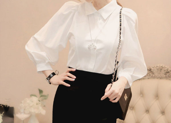 Moodne laiade varrukatega naiste särk