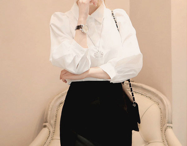 Moodne laiade varrukatega naiste särk