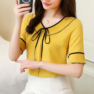 Kaasaegne naiste särk lindiga ja lokkidega - mitu mudelit