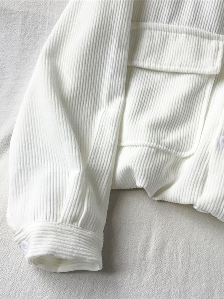 Alkalmi női csíkos ing klasszikus gallérral és zsebbel