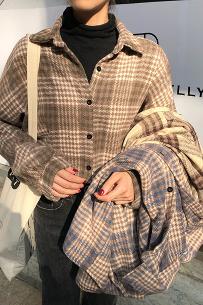 Ежедневна дамска карирана риза-с класическа яка и дълъг ръкав