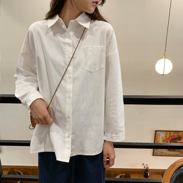 Sima modell női ing fehér színben, klasszikus gallérral