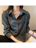 Ženska košulja u retro stilu na gumbe