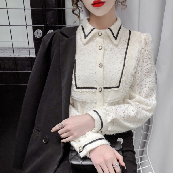 Női csipke ing klasszikus gallérral és gyöngygombokkal