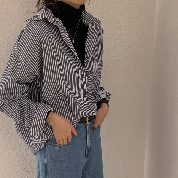 Γυναικείο ριγέ πουκάμισο με κλασικό κολάρο και κουμπιά σε δύο χρώματα