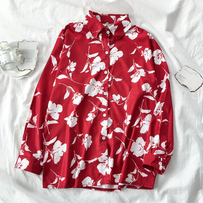 Ženska košulja s uzorkom u boji i gumbima