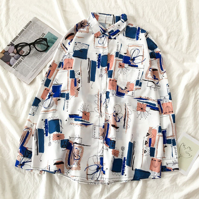 Ženska košulja s uzorkom u boji i gumbima