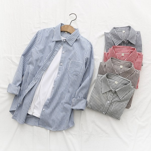 Kevadine naiste särgi laia triibuline mudel