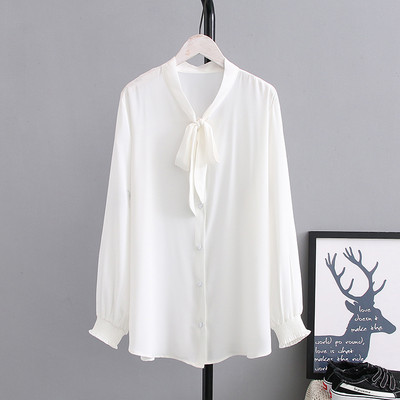 Naiste vabaajasärk kolmes värvitoonis paela ja nööpidega