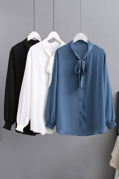 Naiste vabaajasärk kolmes värvitoonis paela ja nööpidega