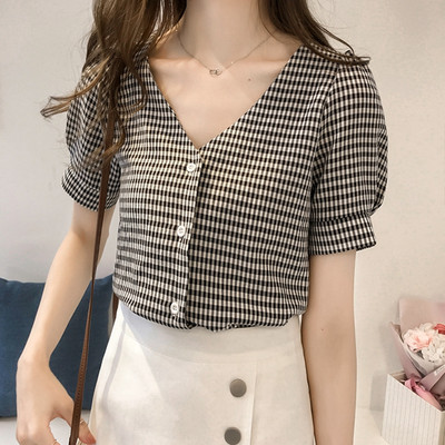 Γυναικείο καρό πουκάμισο με λαιμόκοψη και κοντά μανίκια