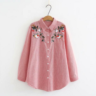 Stiilne tikandiga pikkade varrukatega naiste särk