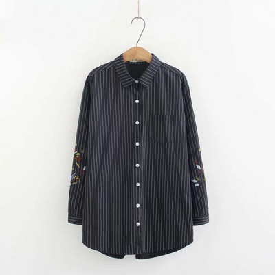 Női alkalmi ing hímzéssel és zsebbel