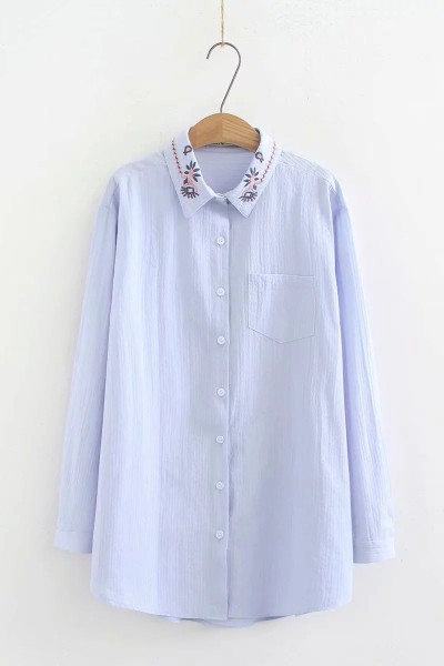 Női alkalmi ing hímzéssel és zsebbel