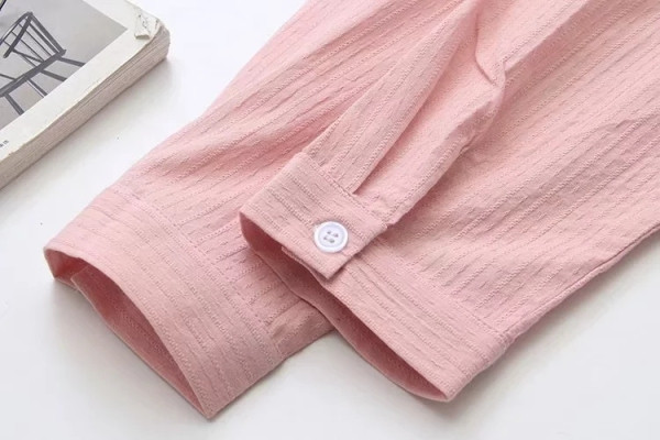 Női alkalmi ing hímzéssel és zsebbel