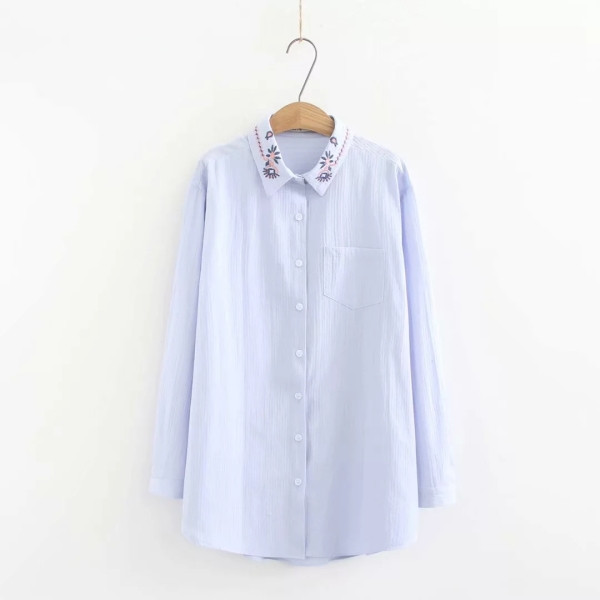 Női alkalmi ing hímzéssel és zsebbel